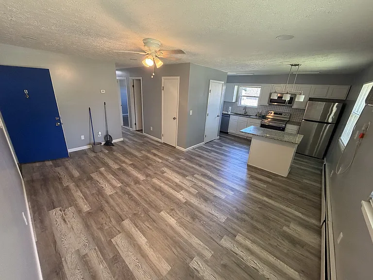 7422 West Blvd #6 — Photo 3