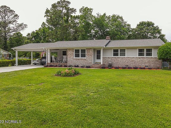 2nd image of 206 Diane Drive
