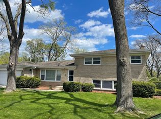 342 Lamon Ave, Wilmette, IL