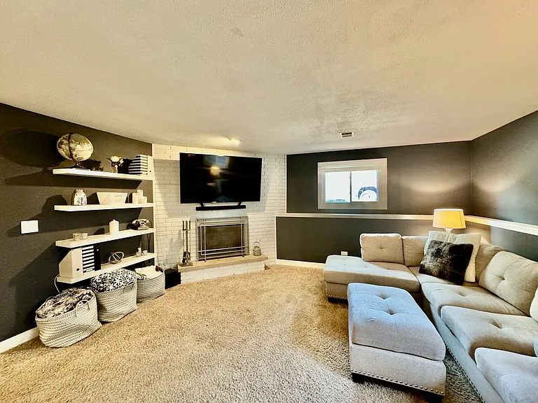 514 S Yale Ave — Photo 45