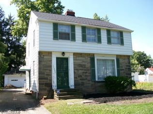 17208 Throckley Ave, Cleveland, OH