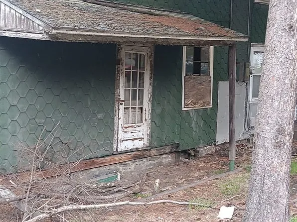 9 Draper St, Gilberton, PA 17934