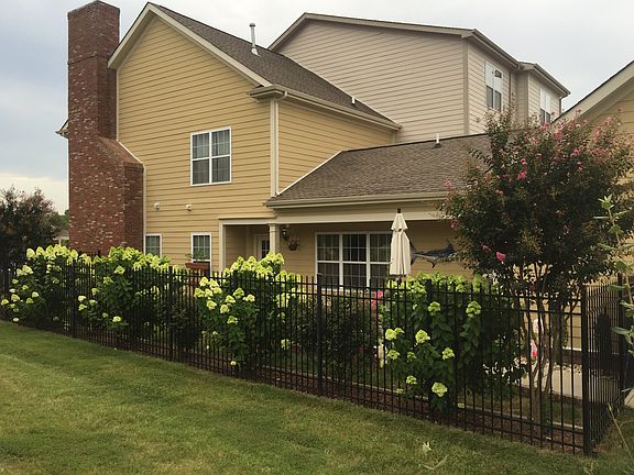 3rd image of 4229 Prestwick Pl