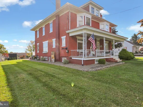 418 S Madison St, Boyertown, PA 19512