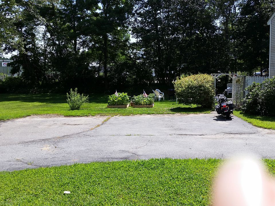2nd image of 257 Nashua Rd