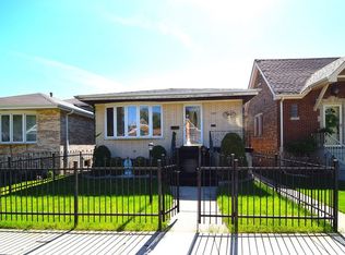 5549 S Nagle Ave, Chicago, IL 60638