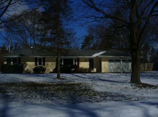 20 Kenmont Dr, Penfield, NY 14526