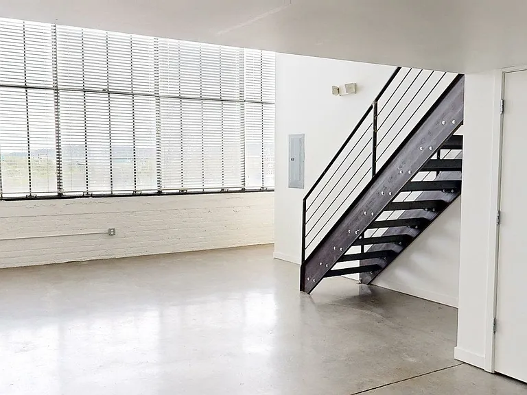 American Can Lofts — Photo 32
