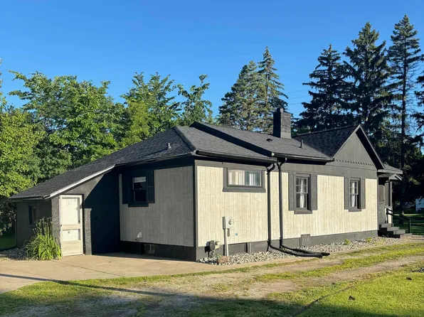 1500 Nebobish Ave, Essexville, MI 48732