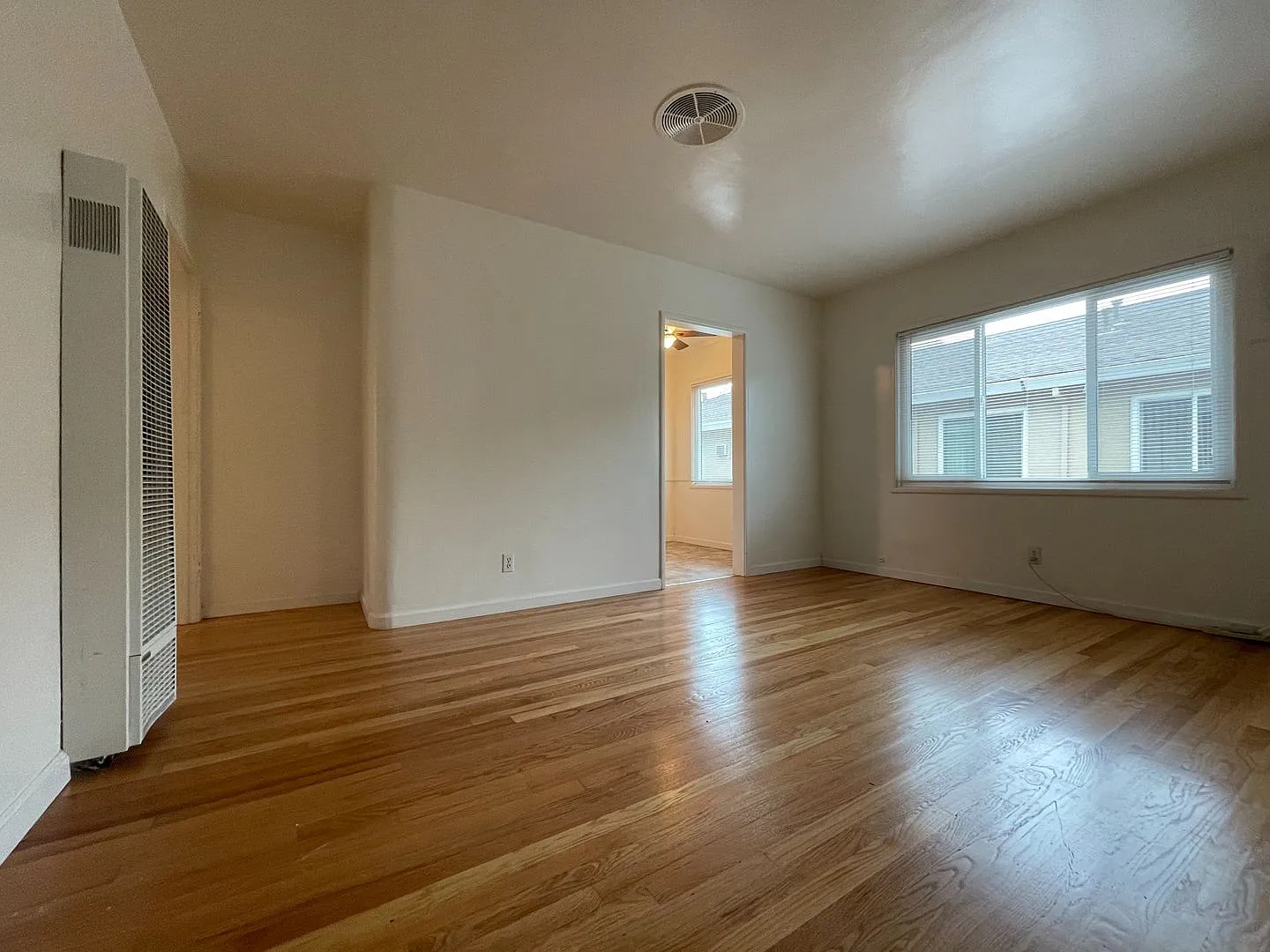 X Street Apartments — Photo 4
