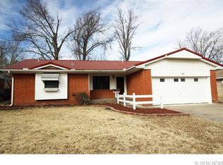 1401 Melody Ln, Pawhuska, OK 74056