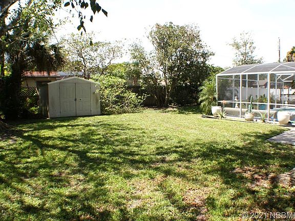 3rd image of 2022 Sabal Palm Dr
