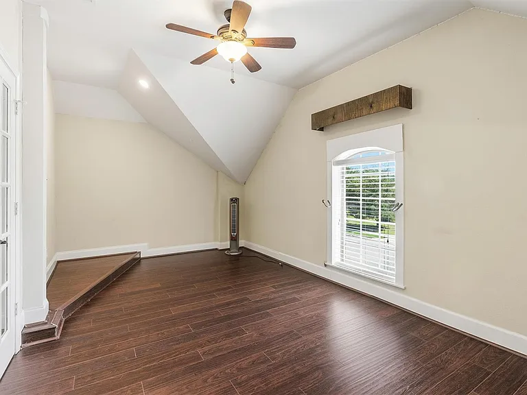 27235 Aspen Falls Ln — Photo 33