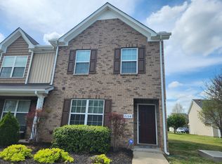 2104 Debonair Ln, Murfreesboro, TN 37128