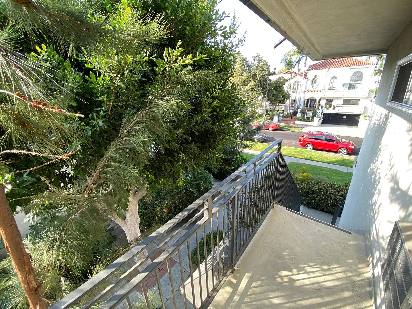 can374 — Photo 2