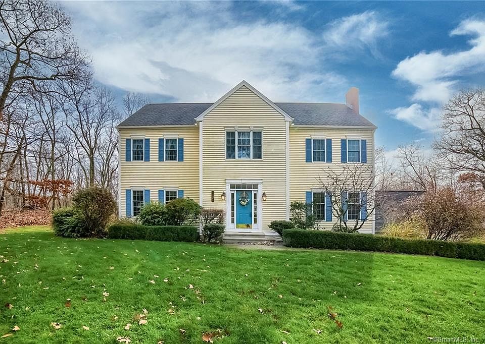 1st image of 37 Blueberry Hill Dr