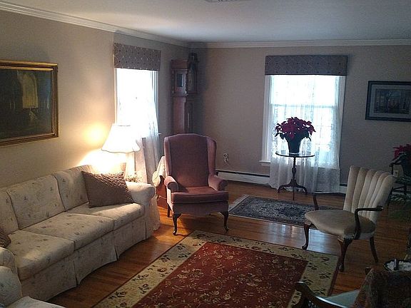 Living Room looking to front