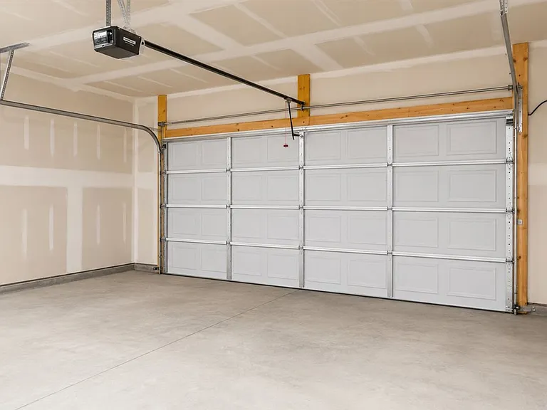 5581 Wildlife Cir — Photo 31