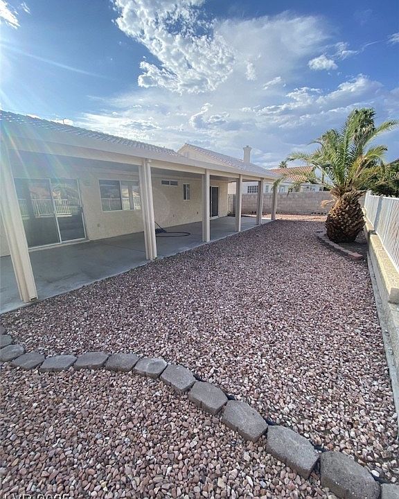2nd image of 3640 Yorba Linda Dr