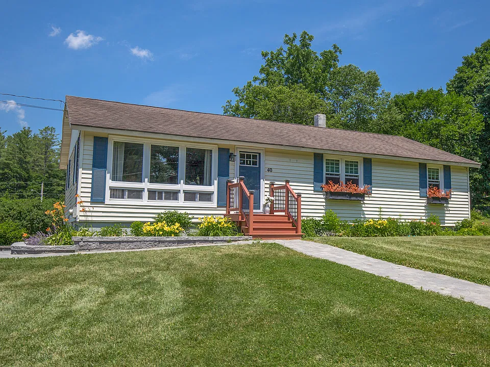 40 Debra Ave