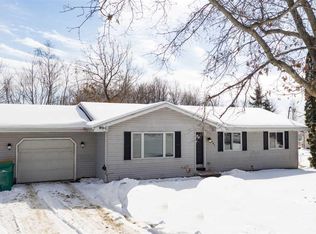 E3481 Crystal Rd, Waupaca, WI 54981