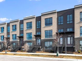 2249 Parkside Dr, Schaumburg, IL 60173