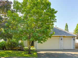 15242 NW Mitchell St, Portland, OR 97229