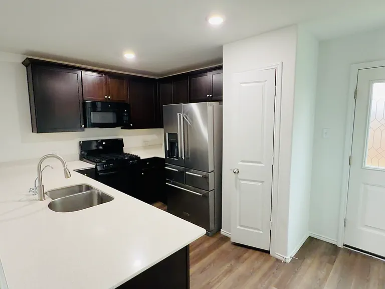 7520 Gray Wolf Ln — Photo 9