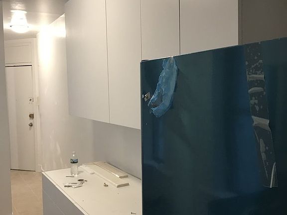 5th image of 3042 30th St APT 3L