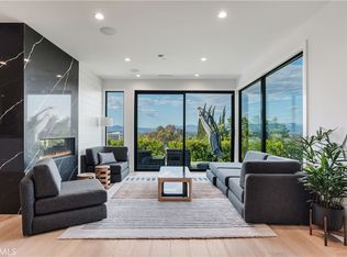 14614 Round Valley Dr, Sherman Oaks, CA 91403
