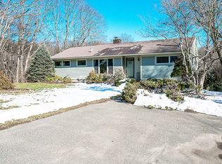 129 Main St, Topsfield, MA 01983