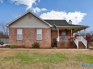 216 Vintage Point Cir, Huntsville, AL 35811