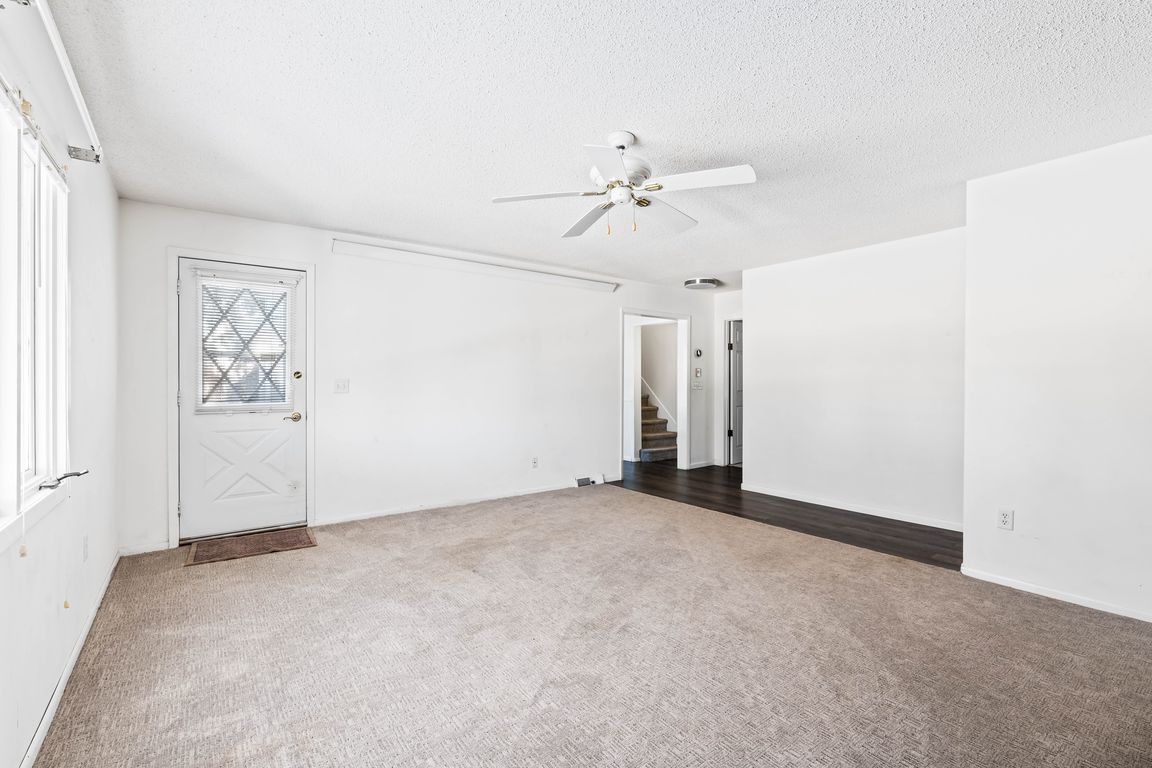 next background image