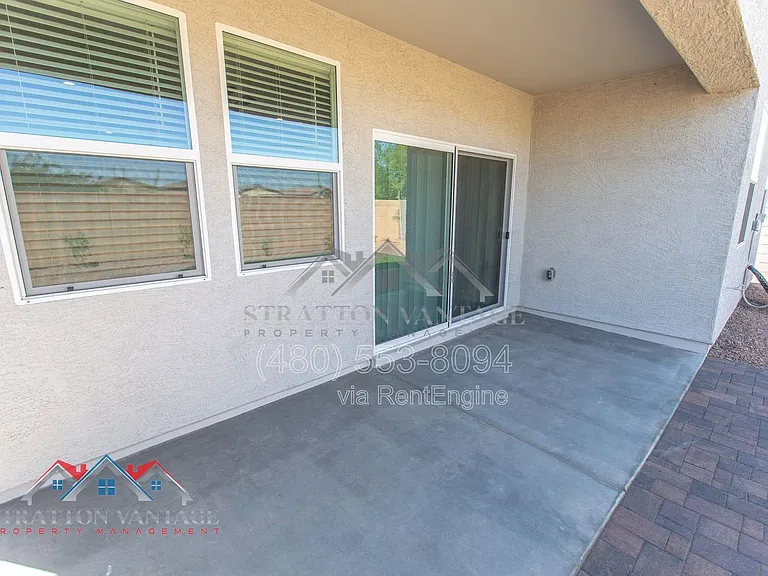 1330 W Hess Ave — Photo 37