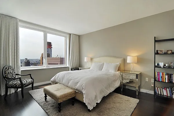 Rented by Corcoran | media 23