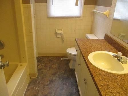 2nd image of 1742 E 50th St APT A