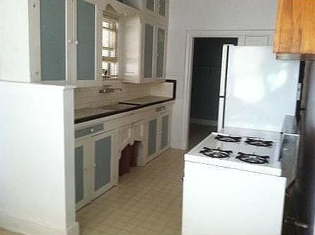 5th image of 1434 W Rosewood Ave