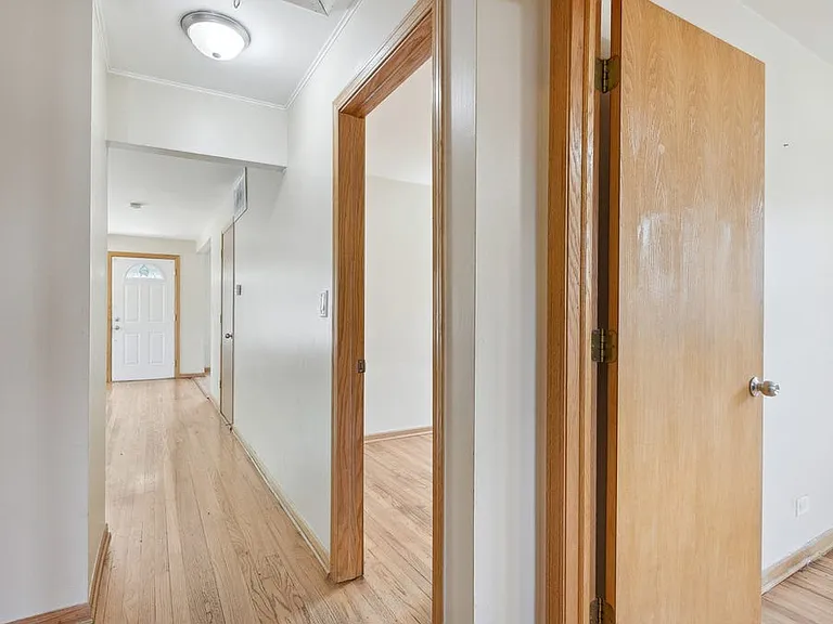 3228 Washington St — Photo 129