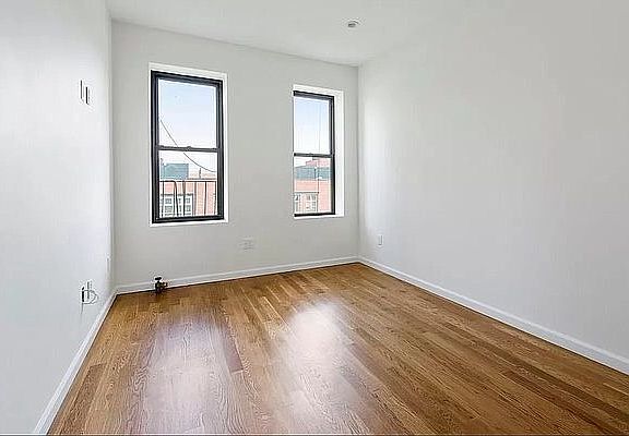 3rd image of 9 E 118th St APT 4E