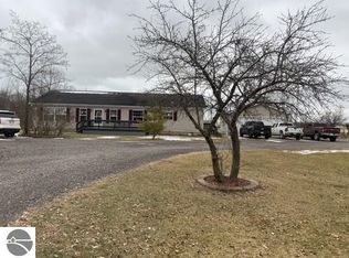 775 Stover Rd, Standish, MI 48658