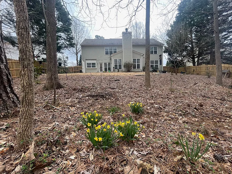 11310 Crossington Rd — Photo 3