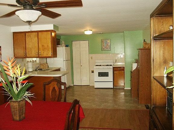 3rd image of 1673 Parkinson Dr