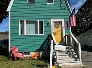 70 Squanto Rd, Weymouth, MA 02191