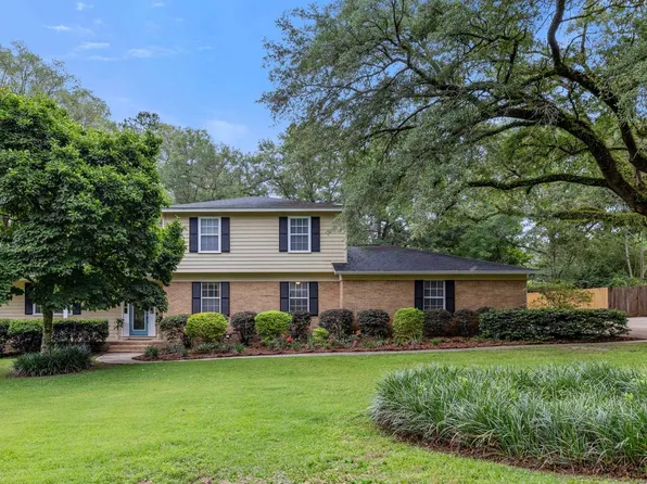 4076 Roscrea Dr, Tallahassee, FL 32309
