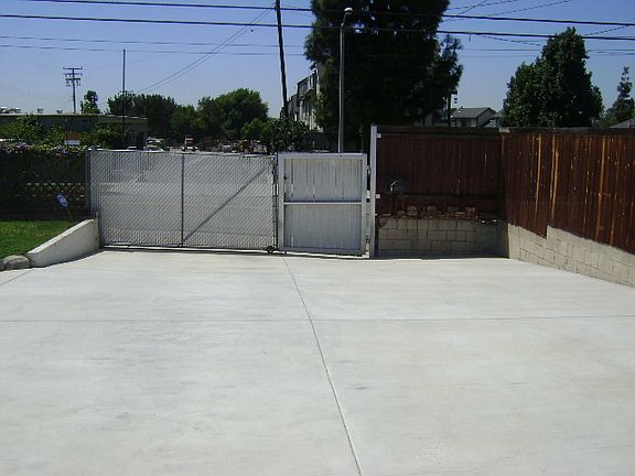 automatic security gate 
