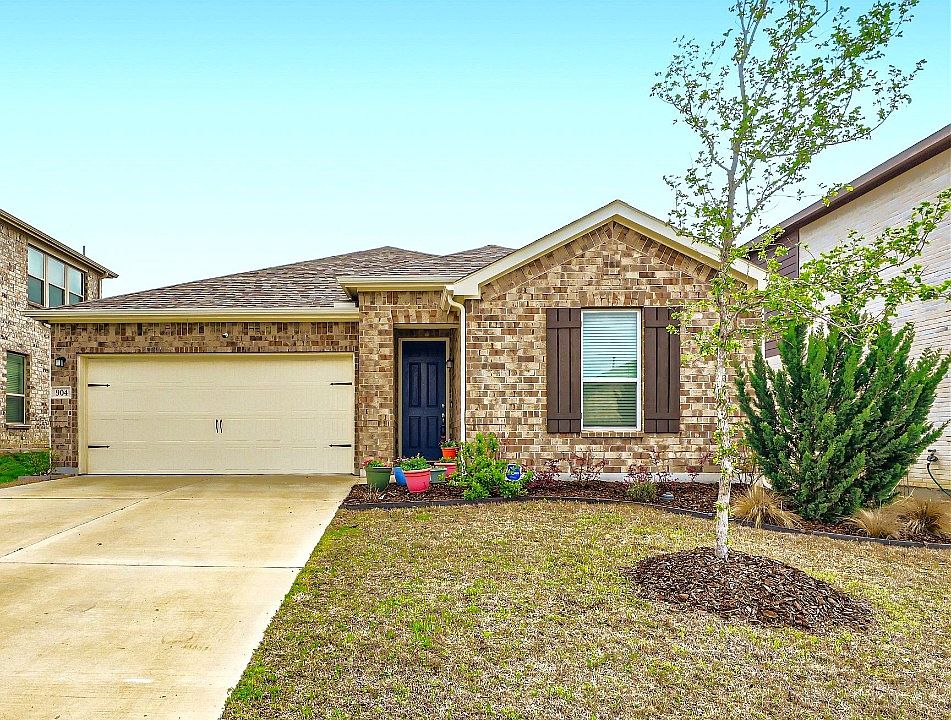 1st image of 904 Brock Dr