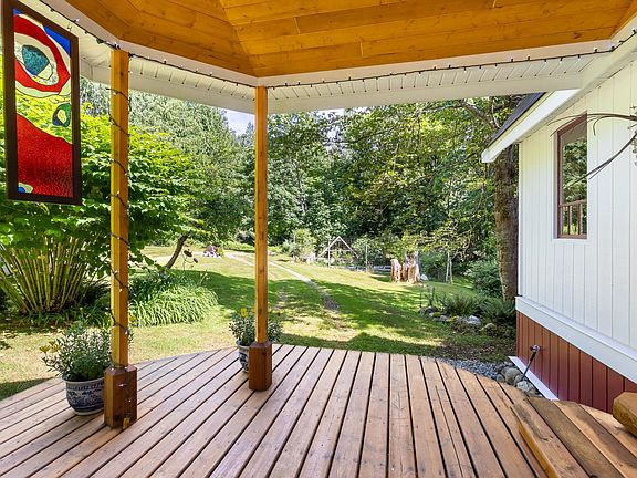 5th image of 6121 Golf Course Rd