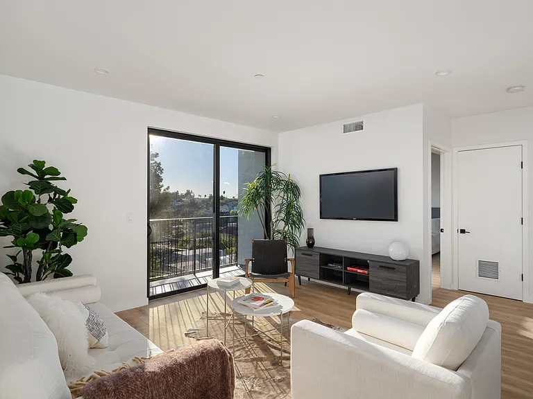 Patton Towers — Photo 13