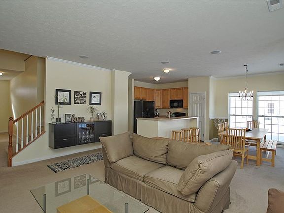 4th image of 920 Tradewinds Cv Unit F