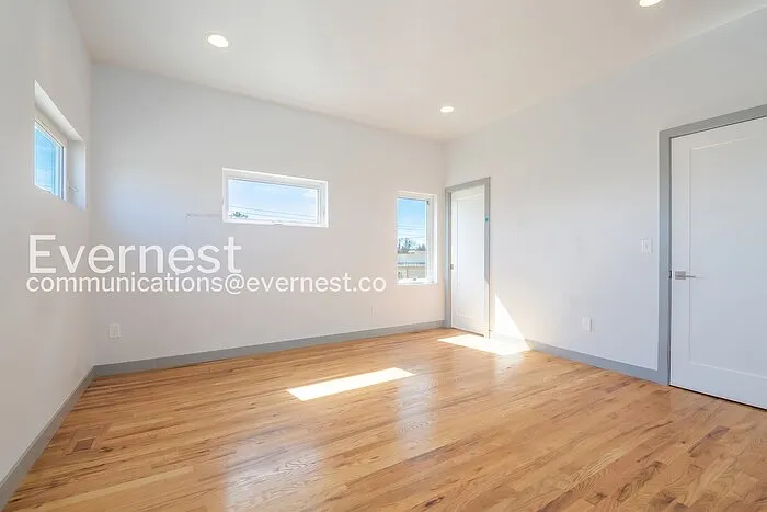 1237 Tennyson St — Photo 11
